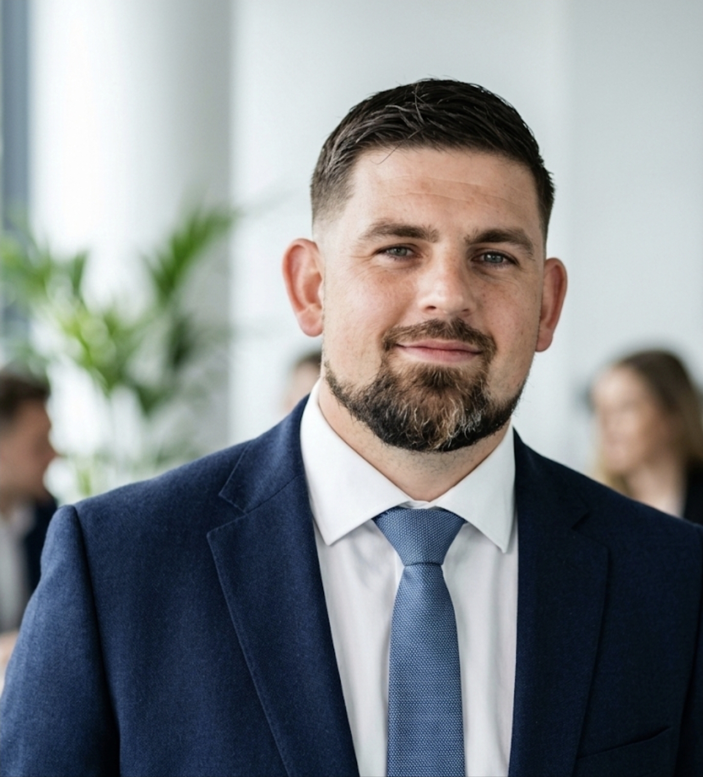 Eban Szelesi, Founder of INVENIO LUXURY